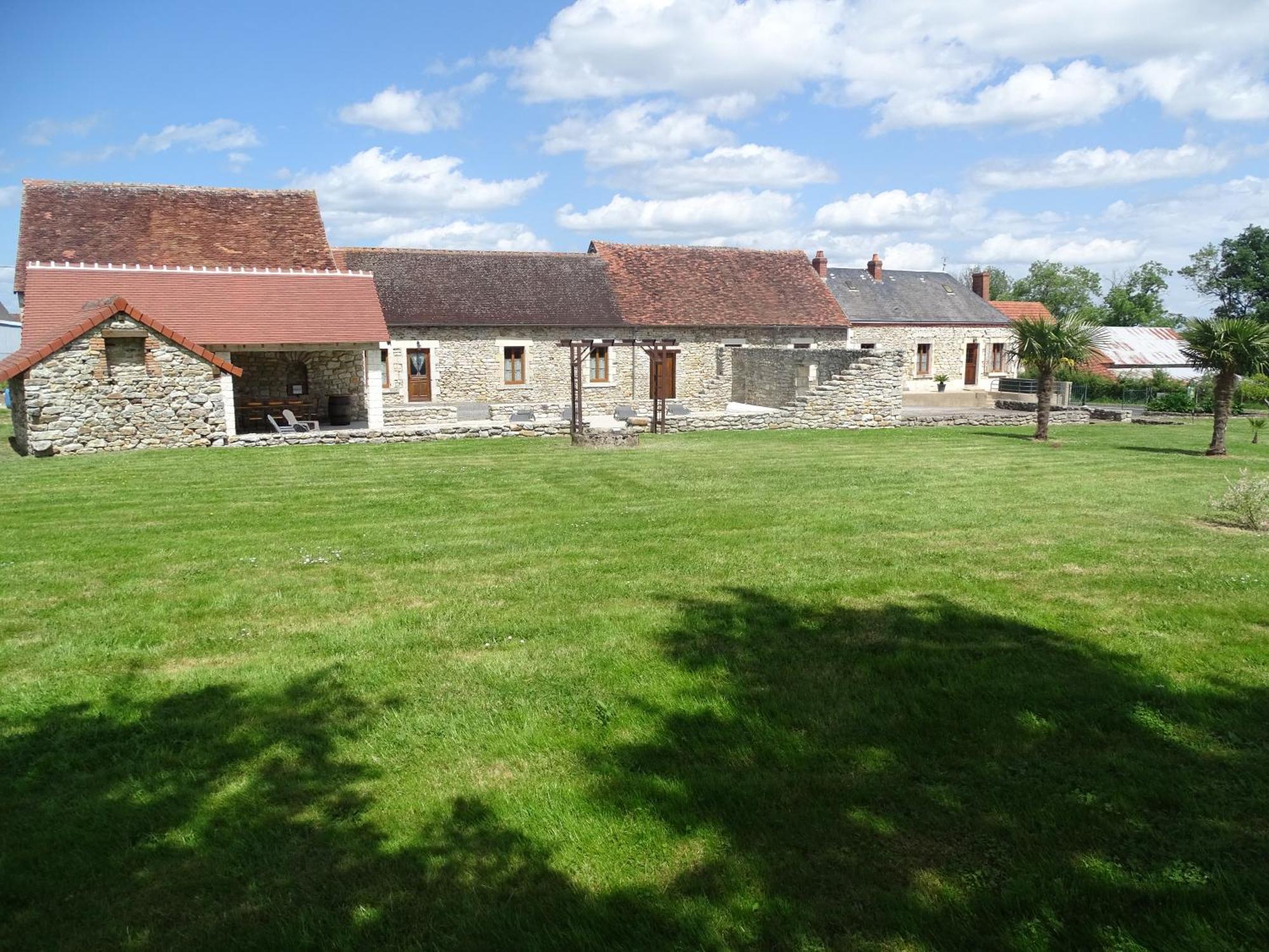 Gite " L'Albizia" Prissac Exterior photo